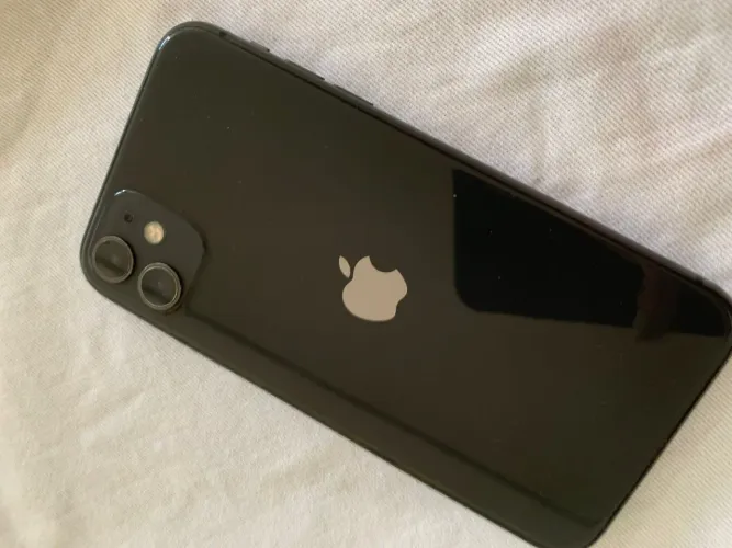 iPhone 11 Excelente! 
