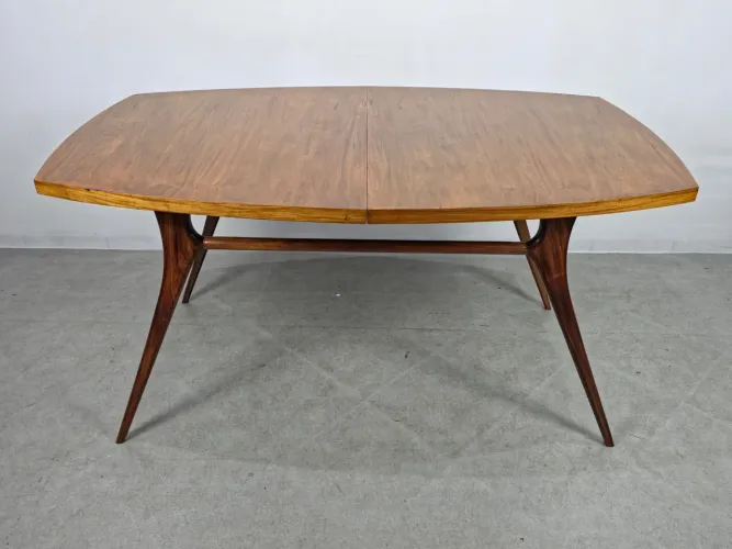 Mesa modernista década de 50 em caviuna