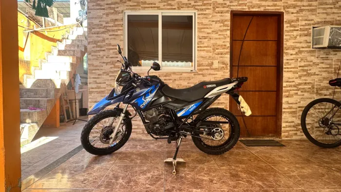 VENDE-SE UMA LINDA YAMAHA XTZ CROSSER Z FLEX ANO 2019/2019