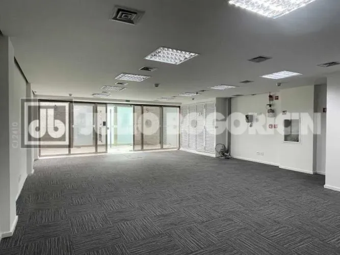 Prédio : / Comercial / Humaitá