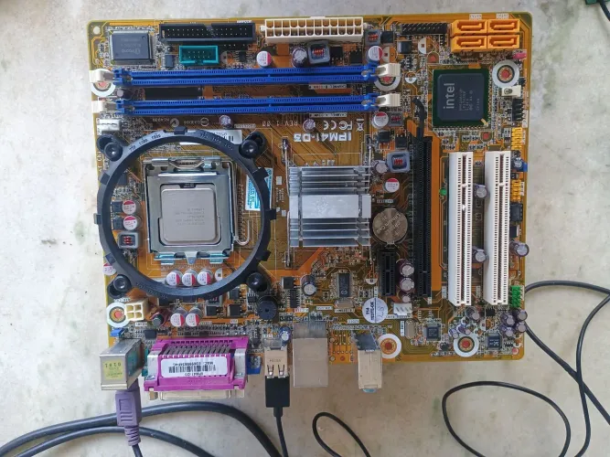 Kit Intel 775 (MB G41/Proc.C2Q E6600/Cooler) DDR3