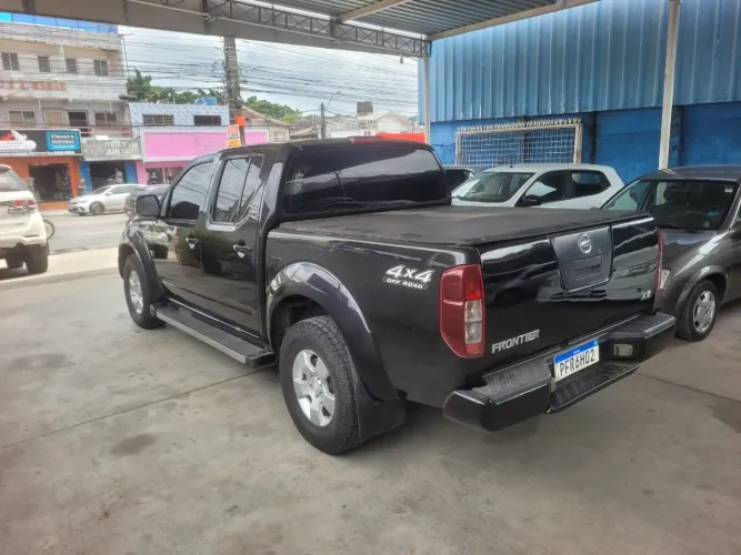 Nissan Frontier XE CD 4X4 2.5 TB Diesel 2013