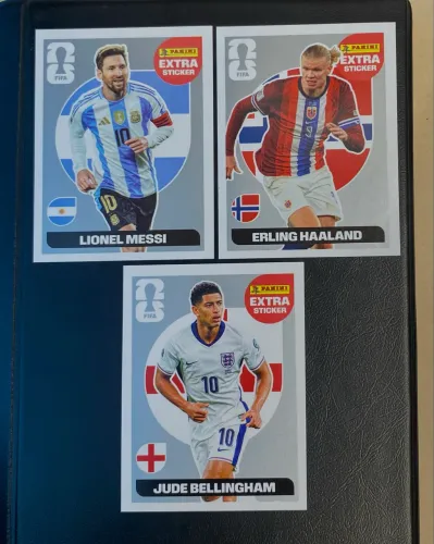 Kit com 3 Figurinhas Extra Prata de craques Panini 2026