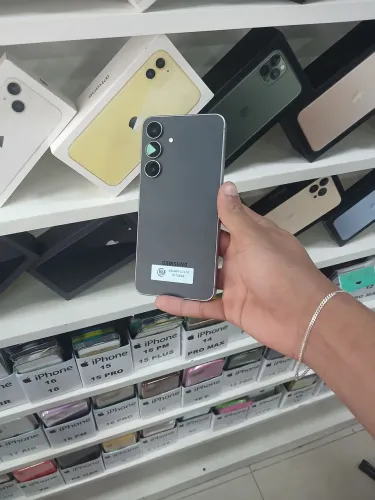 SAMSUNG GALAXY S25