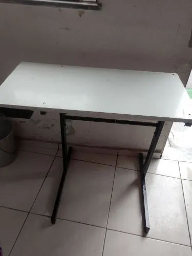 Mesa  máquinas de costura Singer star 20