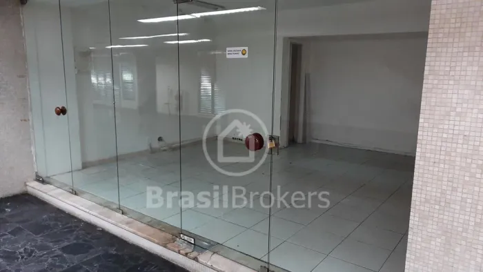 Loja para venda em Copacabana com 28m²