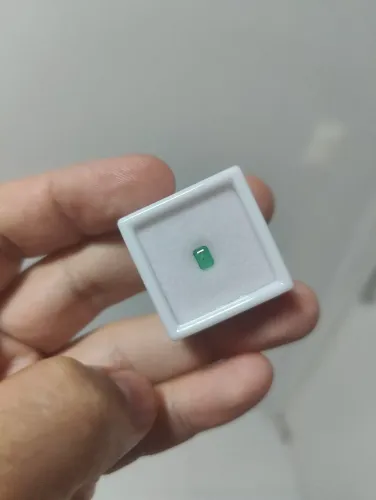 Turmalina Paraíba+ Topasio imperial+ Esmeralda 