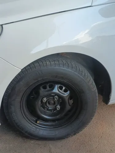 Pneu aro 13 175/70