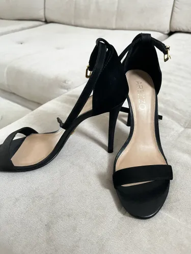 Sandália Arezzo n36