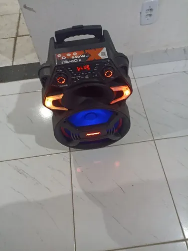Vendedo caixa de som da amvox 550v
