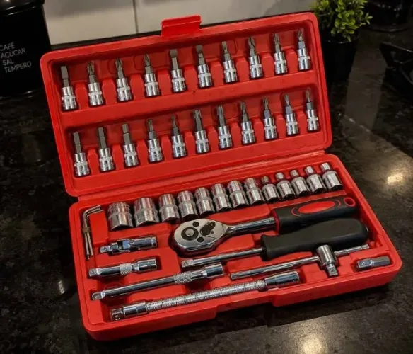 Kit Ferramentas 46 Peças com Catraca e Soquetes - Completo