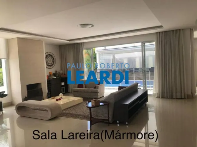 CASA EM CONDOMÍNIO - ALPHAVILLE - SP