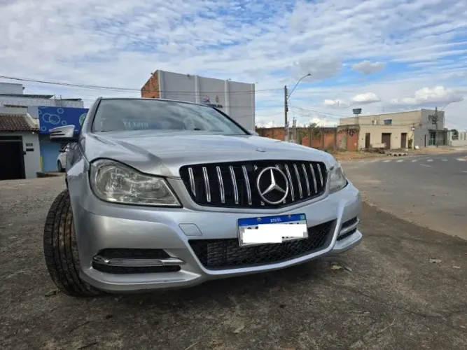 Mercedes-Benz C-180 CGI Classic 1.8 16V 156cv Aut. 2012