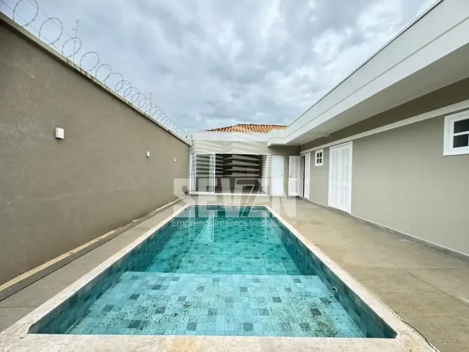 Casa à venda 3 Quartos, 1 Suite, 2 Vagas, 244M², Residencial Jardim Estoril V, Bauru - SP