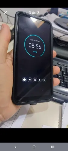 Vendo Moto Fusion com capa película e carregador original. 