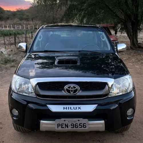 Toyota Hilux CD SRV D4-d 4X4 3.0 TDI Diesel AUT 2011