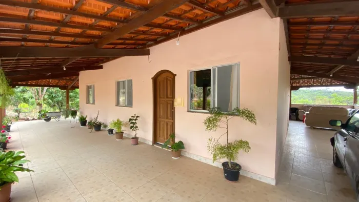 Sítio à Venda no Condomínio Vista Alegre em Esmeraldas - 1.100 m²