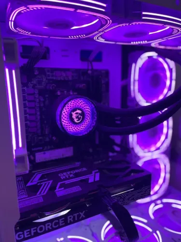 PC Gamer Ryzen 7 7800x3d e RTX 5060