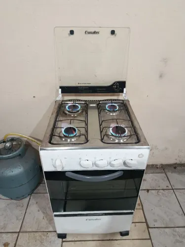 Fogão 4 bocas. Entrego 
