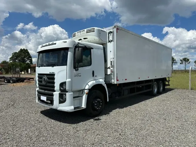 VW 24280 ano 2014 câmara fria - filé
