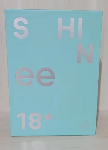 SHINee Season's Greetings 2018