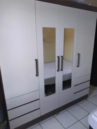 Guarda roupa casal 