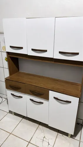 ARMÁRIO DE COZINHA