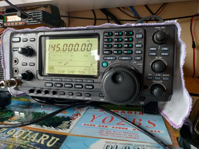 Icom ic 746 pro