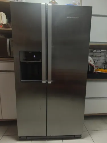 Geladeira Brastemp Side by Side BRS62C Inox 560L