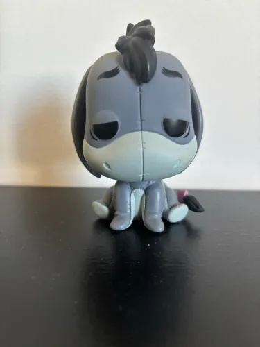 Funko Pop Ió Bisonho Eeyore #254 da turma do Ursinho Pooh da Disney 