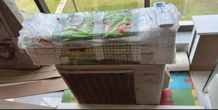Ar condicionado pouco usado Fujitsu Quente frio 9000 BTUs
