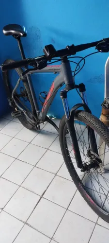 Bicicleta OGGI aro 29 quadro 19