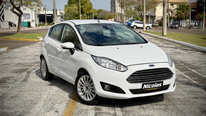 Ford Fiesta Titanium 1.6 16V Flex Mec. 2016