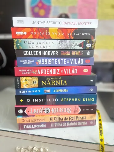 livros por 25 reais