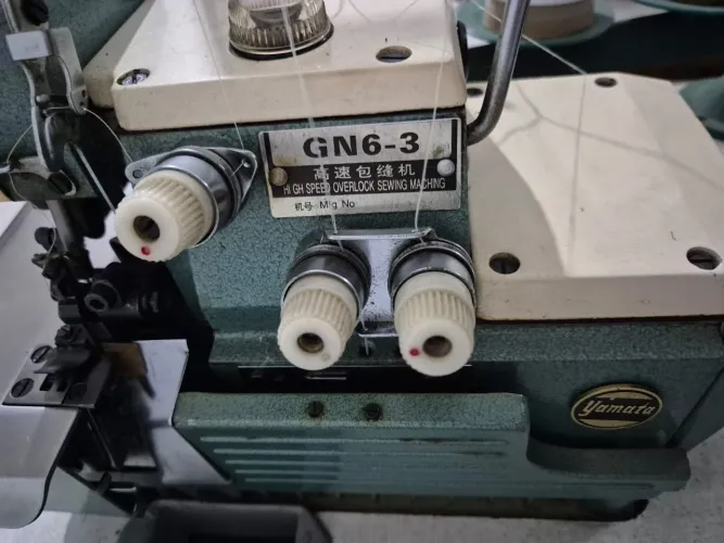 Máquina de costura overlock GN6-3 Yamata