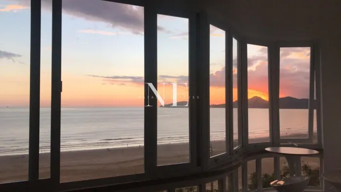 Apartamento para Locação em Santos, Boqueirão, 2 dormitórios, 1 suíte, 2 banheiros, 1 vaga