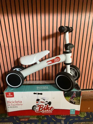 Bicicleta de equilíbrio