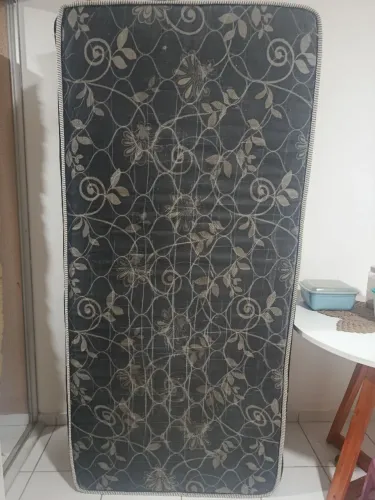 Cama de solteiro