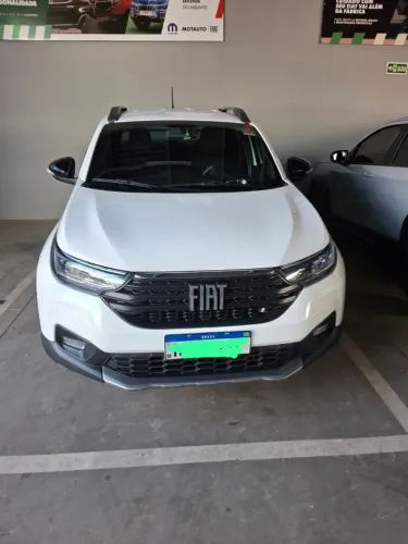 Fiat Strada Volcano 1.3 Flex 8V CD 2024