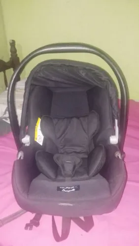 Tô vendendo esse bebê conforto