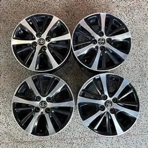 Jogo de rodas original Toyota yaris ARO 15