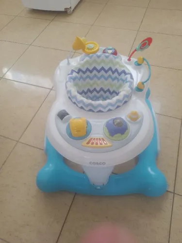 Andador  infantil cosco