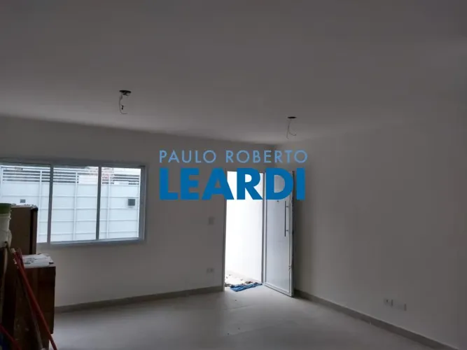 CASA ASSOBRADADA - CIDADE ADEMAR - SP