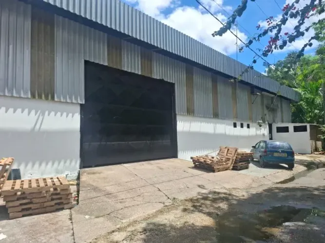 Galpão no Distrito Industrial | 740m² | Ideal para empresas | SUFRAMA