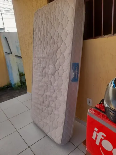vendo colchão de solteiro em perfeito estado
