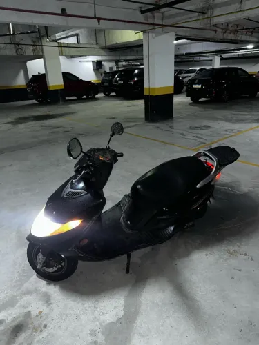 Suzuki Burgman 125