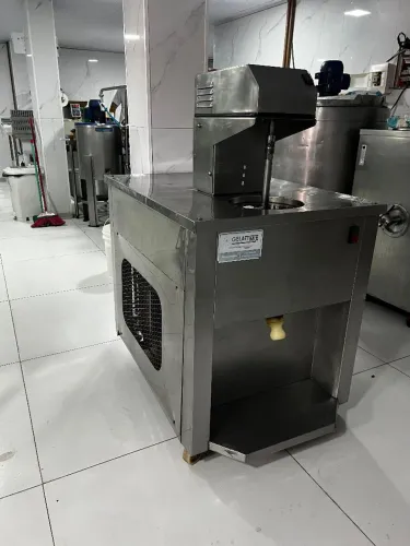 Máquina de sorvete 