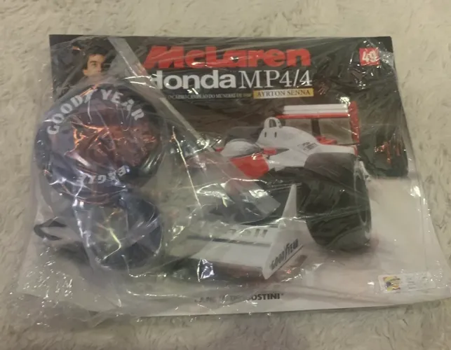 Fascículo 49 - Mclaren MP4/4 Ayrton Senna 1/8