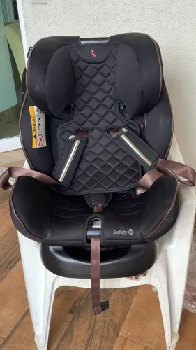 Vendo cadeirinha Safety 1 sf