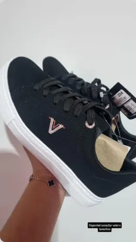 Tênis feminino